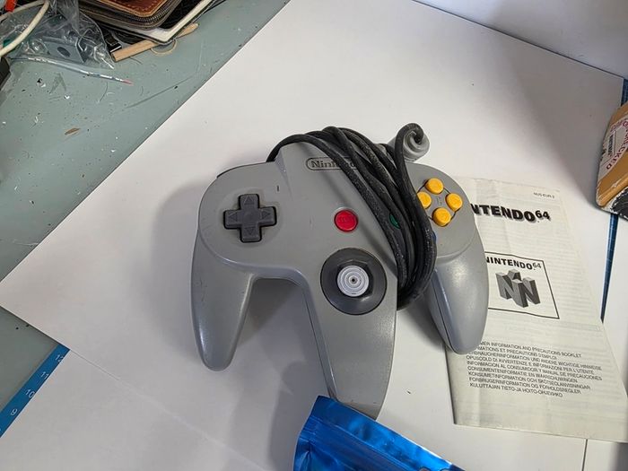 Nintendo 64 Boxed Console + Game