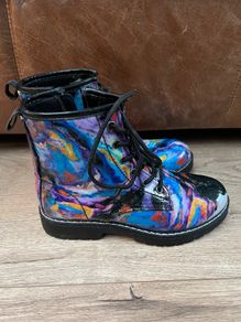BNWOT Steve Madden boots