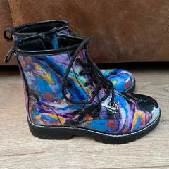 BNWOT Steve Madden boots