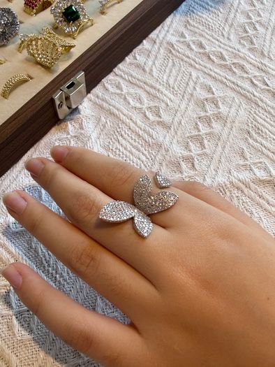 Stunning New Adjustable Crystal Ring