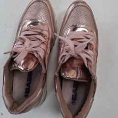 ladies gold colour runners