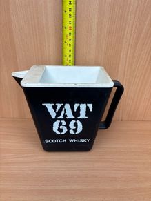 Pub jug Vat 69