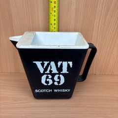 Pub jug Vat 69