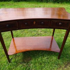 Concave 3 drawer arts and craft table