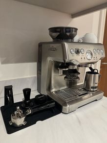 Sage The Barista Express with Milk Jug Thermal + accessories
