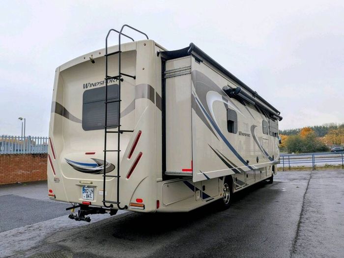Thor Windsport 33ft Motorhome
