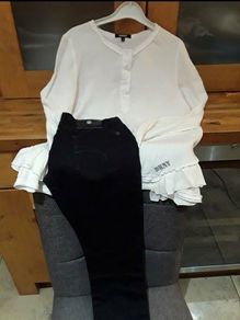 (2 Piece) Designer DKNY Girls Outfit to fit 11 to 12 YRS
