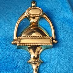 door knocker