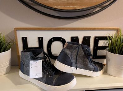 Sneakers ankle-high
