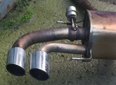 Alfa Romeo Giulia QV 2.9 rear exhaust