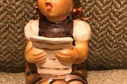 Vintage Hummel figurine (sitting)