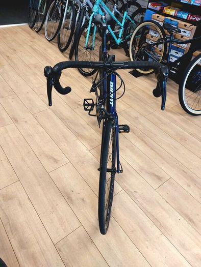 Giant Contend 1 road bike