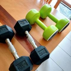 Dumbbells (3kg and 5kg)