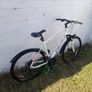 adults carrera hybrid bike Image 2