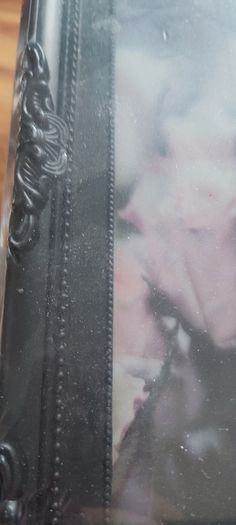 Black ornate photo frame 5x7