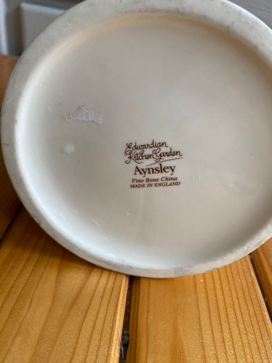 Beautiful Rare Vintage Aynsley Fine Bone China Edwardian kitchen garden - Jug and Wash Bowl