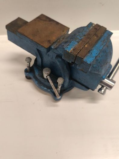4" bench vice
