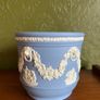Wedgwood Jasperware plant pot Image 2