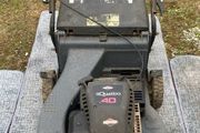 Briggs &amp; Stratton Harry Quattro 40 petrol lawnmower