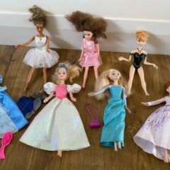 6 Fashion Doll and Accessories Bundle, Elsa, Anna, Cinderella and Violetta
