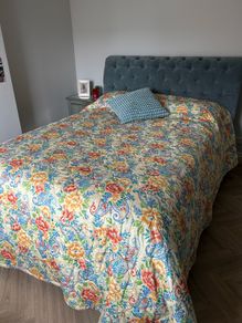 Double bed bedspread, floral design