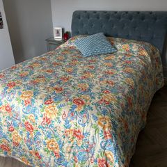Double bed bedspread, floral design