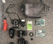 Contax 137 MD Quartz Camera with Accessories (see description)