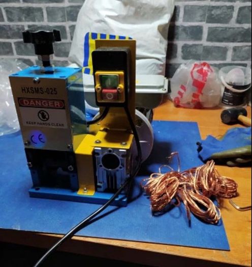 Wire stripper machine new RRP 360 euro now 180 euro