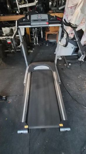 horizon treadmill