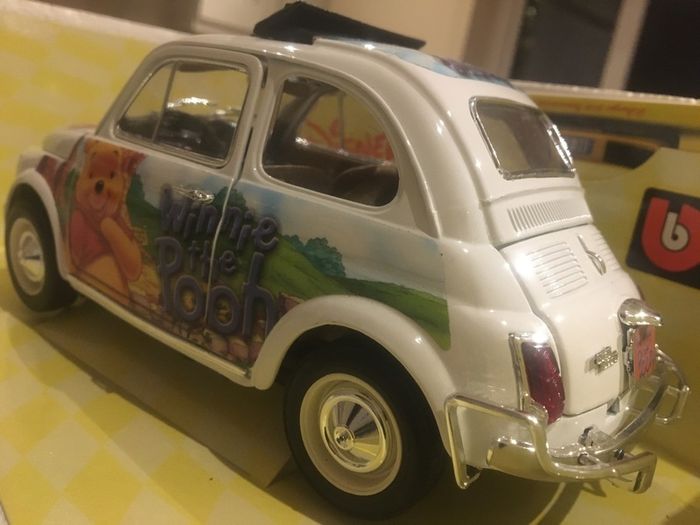Fiat 500 Disney Winnie the Pooh Scale 1/18 Burago