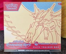 Pokemon Pokemon Center Paradox Rift Roaring Moon ETB (free shipping)