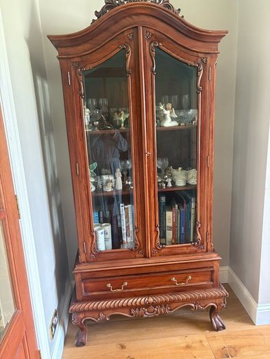 Beautiful vintage cabinet
