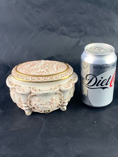 Vintage porcelain bowl with Cherubs
