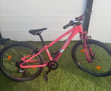 Cube acid race 24" junior mountain bike