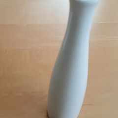 White bud vase