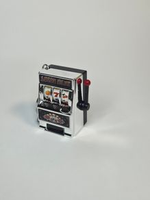 Keychain slot machine