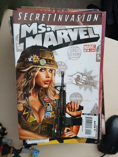 75 Secret Invasion cross over comics