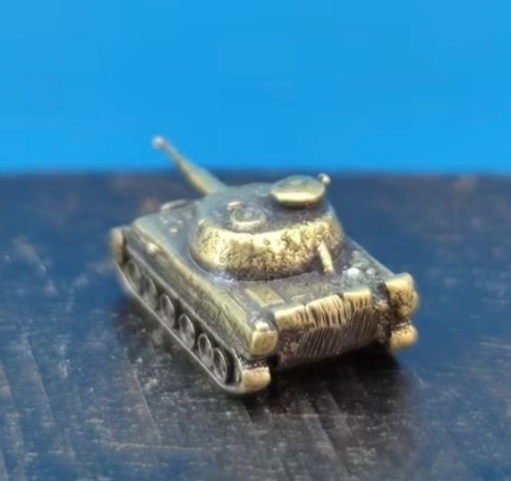 Miniature brass German panther tanks (4) aprox scale 1/350- 1/400 .