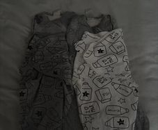 swaddles