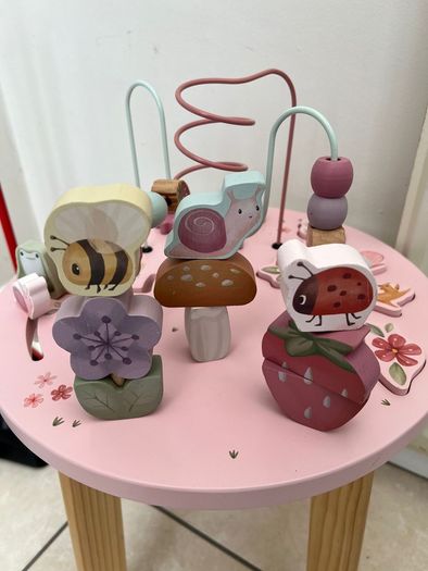 Little Dutch Activity Table