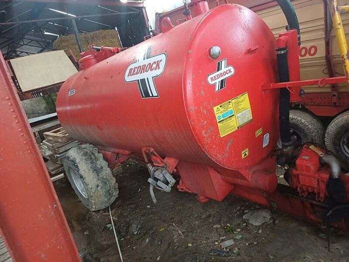 RedRock 2000 gallon tanker  forsale