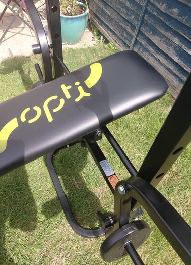 Adjustable Weight Bench