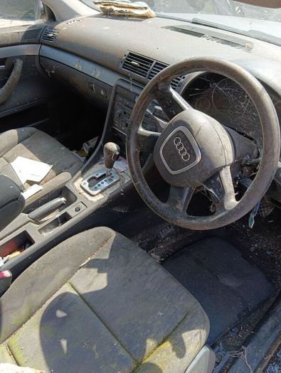 Breaking audi A4 b7 2007 2.0tdi blb