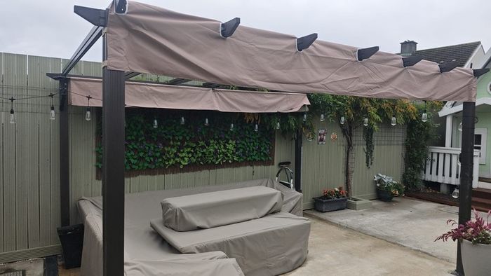 Hartman - Roma Pergola Brand New and perfect condition