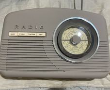 Akai Retro Radio FM+DAB