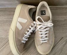 VEJA Campo Nubuck Sneakers Beige  (Size EUR 39 / US 8 / UK 6)