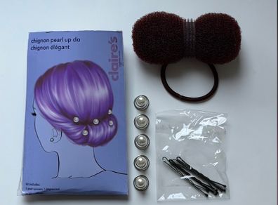 Claires Chignon Pearl Up Do Set