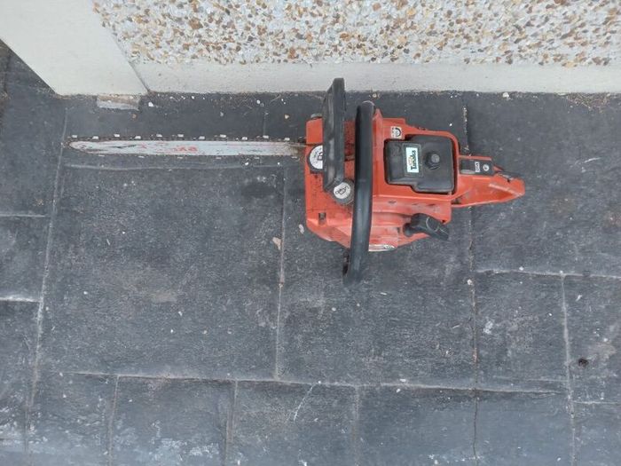 Tanaka ECS-415 chainsaw