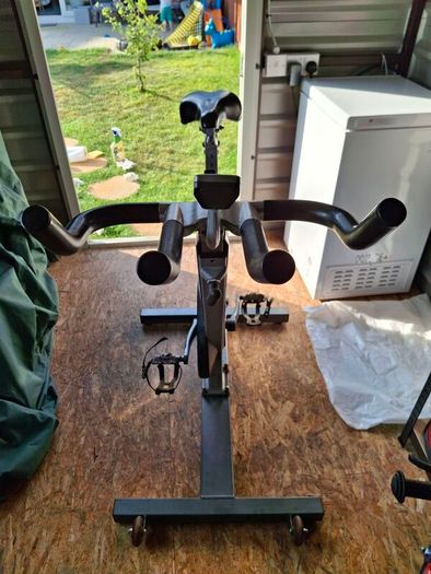 spinning bike