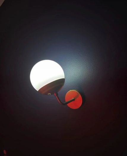 2 LED Wall Lights